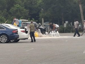 Residents in Pinellas Park pick up sandbags to shore up homes before Hurricane Helene.